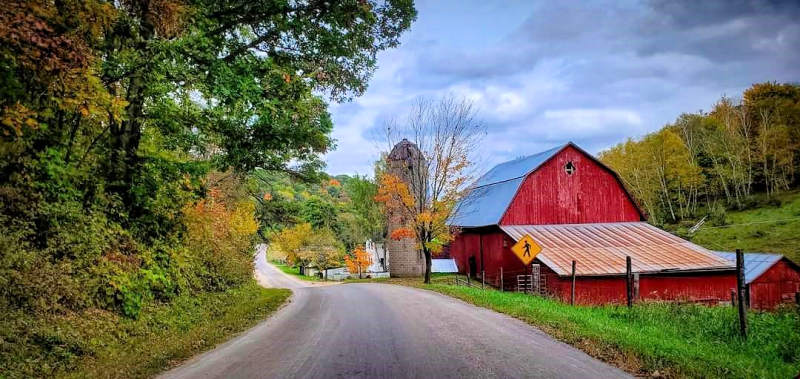 Castle Rock Petenwell Lakes Country Roads